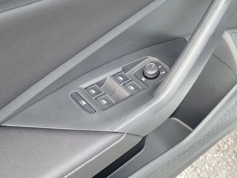 Used 2025 Volkswagen Jetta Sport FWD image 15