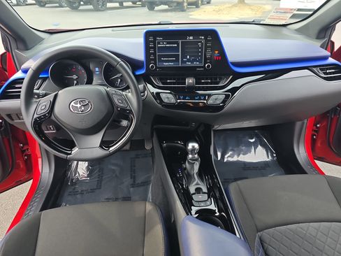 Used 2021 Toyota C-HR XLE image 20