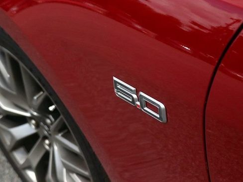 Used 2024 Ford Mustang GT Premium image 9