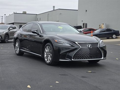 Used 2018 Lexus LS 500 image 3