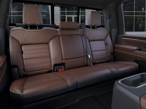 New 2025 GMC Sierra 2500 Denali Ultimate w/ Max Trailering Package image 17