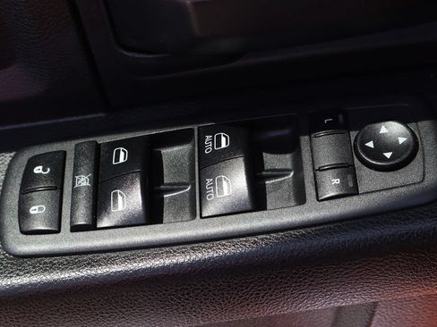 Used 2019 RAM 1500 Express w/ Express Value Package RWD image 20
