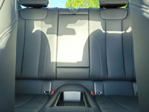 Used 2024 BMW 230i Coupe w/ Convenience Package image 10