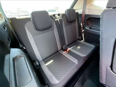 Used 2019 Volkswagen Tiguan S FWD image 27