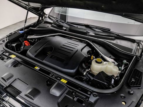 Used 2024 Land Rover Range Rover SE image 91