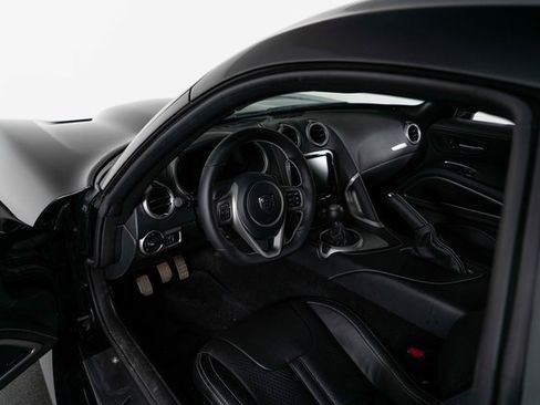 Used 2014 SRT Viper GTS w/ GTS Laguna Interior Package image 16