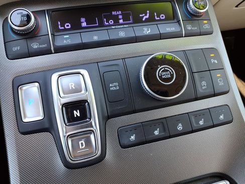 Used 2020 Hyundai Palisade Limited image 23