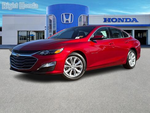 Used 2024 Chevrolet Malibu LT image 2