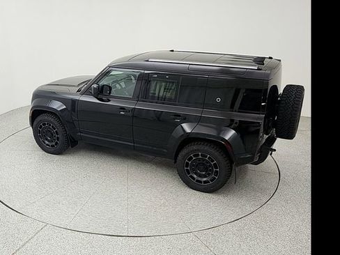 New 2026 Land Rover Defender 110 OCTA AWD/4WD image 35
