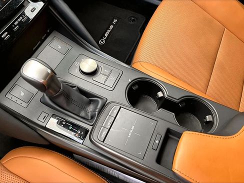 Used 2024 Lexus IS 350 F Sport RWD image 17