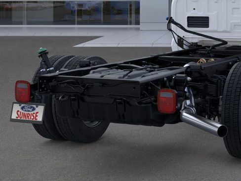 New 2026 Ford F450 XL w/ XL Chrome Package image 21