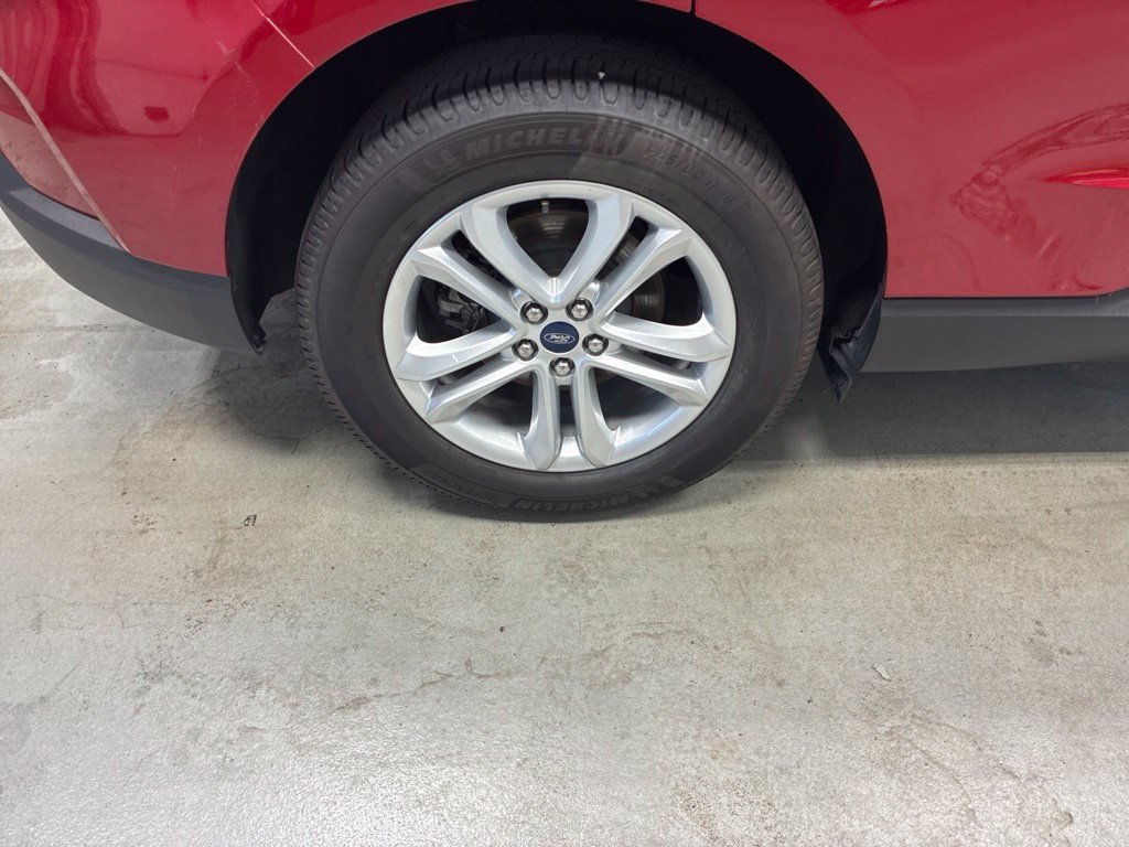 Used 2020 Ford Edge SEL w/ Convenience Package FWD image 3