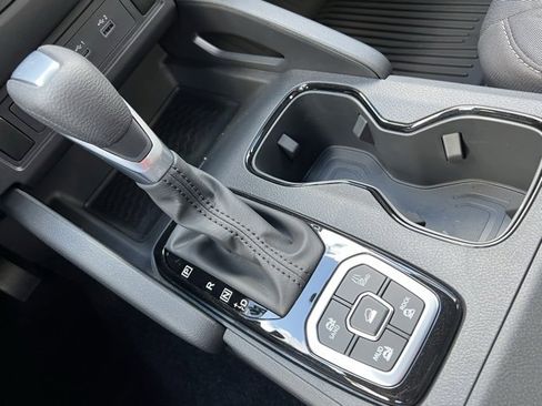 New 2026 Nissan Frontier SV image 19