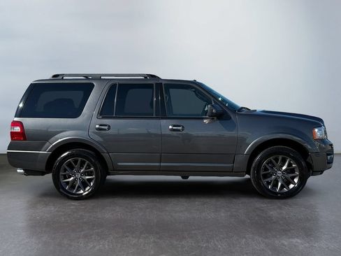 Used 2017 Ford Expedition Limited w/ Equipment Group 301A RWD image 2