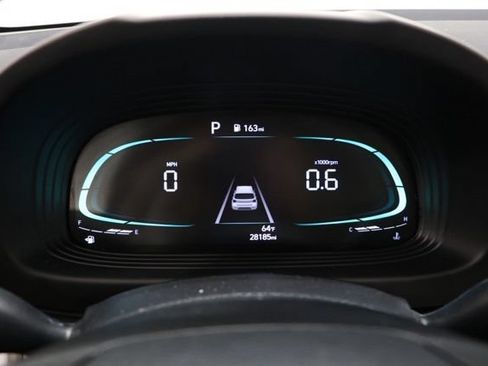 Used 2023 Hyundai Venue SEL FWD image 21
