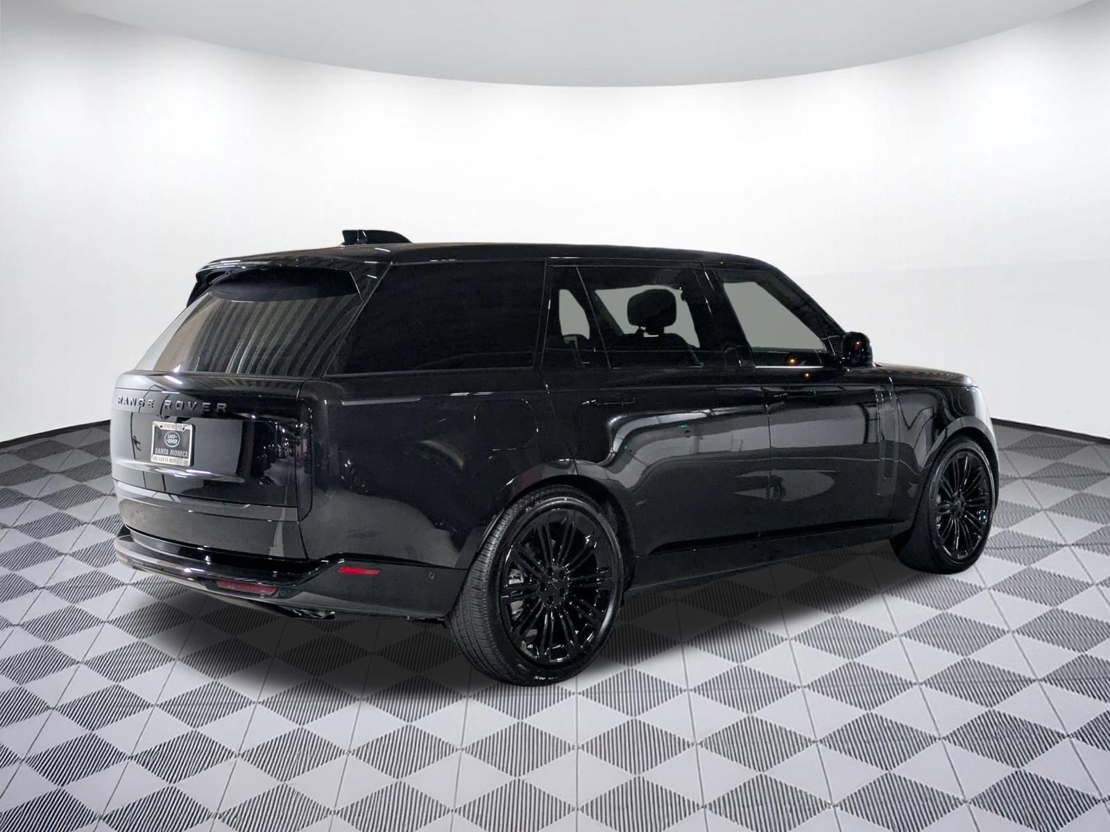 New 2026 Land Rover Range Rover Long Wheelbase SE AWD/4WD image 5