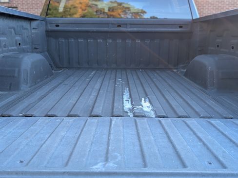 Used 2022 Chevrolet Silverado 1500 Custom image 16