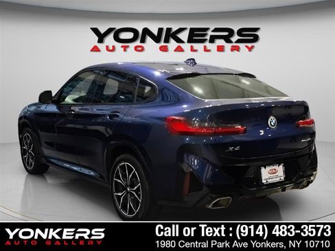 Used 2022 BMW X4 xDrive30i w/ M Sport Package image 4