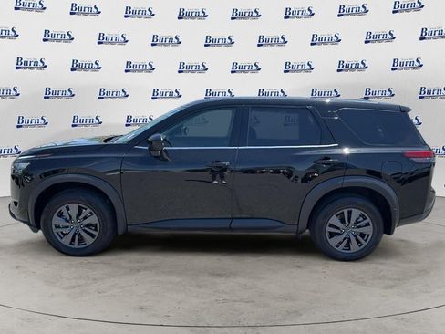 Used 2025 Nissan Pathfinder S FWD image 4
