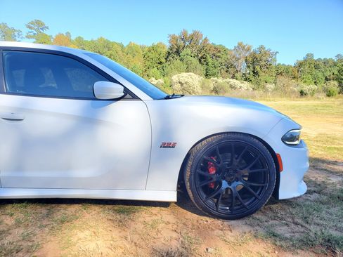 Used 2018 Dodge Charger R/T Scat Pack image 14