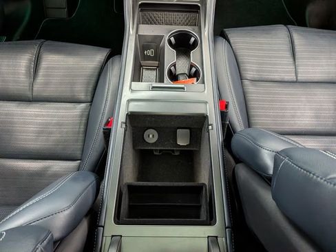 Certified 2025 Lincoln Nautilus Reserve image 42