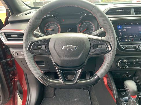 Certified 2023 Chevrolet TrailBlazer RS w/ Technology Package image 11