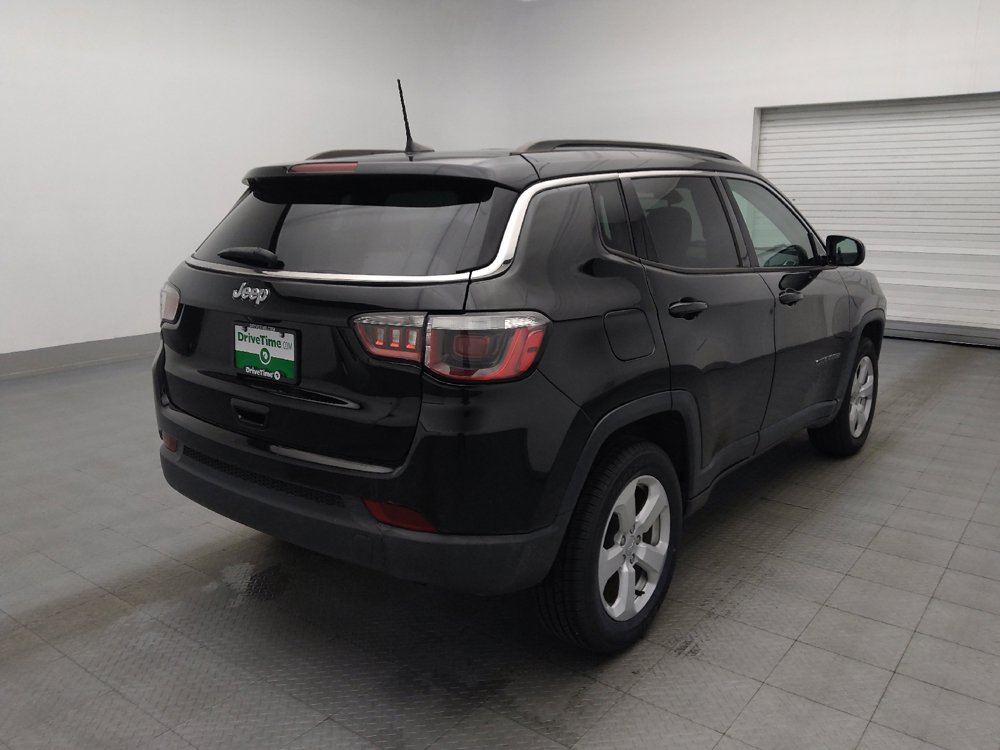 Used 2018 Jeep Compass Latitude w/ Popular Equipment Group AWD/4WD image 9