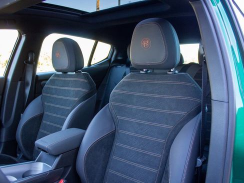 New 2025 Alfa Romeo Tonale image 12