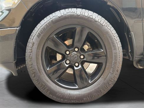 Used 2018 RAM 1500 Big Horn AWD/4WD image 25