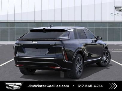 New 2026 Cadillac Lyriq Luxury w/ LPO, Floor Liner Package