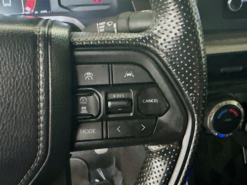 Certified 2024 Toyota Tacoma SR5 AWD/4WD image 17