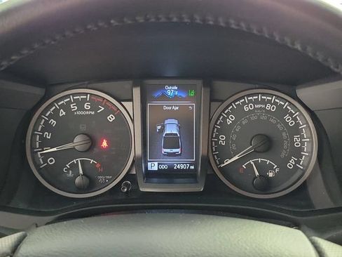 Used 2023 Toyota Tacoma TRD Off-Road w/ Technology Package RWD image 27