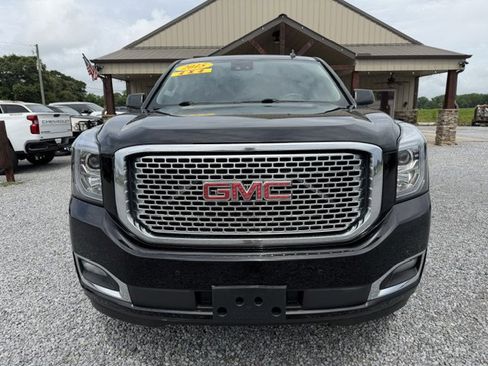 Used 2015 GMC Yukon Denali w/ Touring Package AWD/4WD image 5