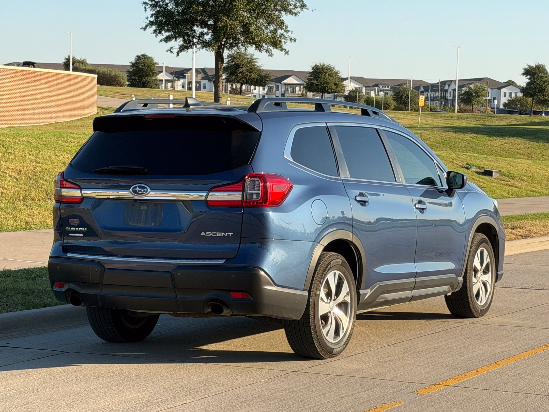 Used 2021 Subaru Ascent Premium w/ Convenience Package AWD/4WD image 6