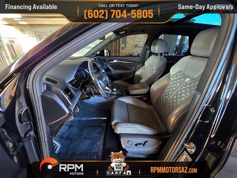 Used 2018 Audi SQ5 Premium Plus w/ Navigation Package image 10