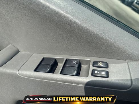 Used 2016 Nissan Frontier SV RWD image 12