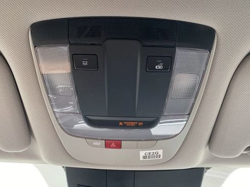 New 2025 Kia Sorento EX image 30