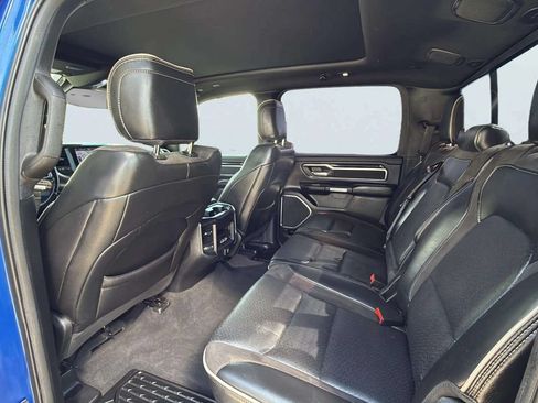 Used 2019 RAM 1500 Laramie AWD/4WD image 17