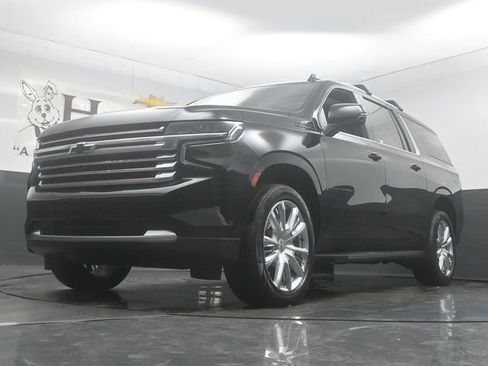 Used 2021 Chevrolet Suburban High Country AWD/4WD image 4
