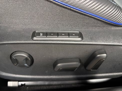 Used 2022 Volkswagen Golf R AWD/4WD image 19
