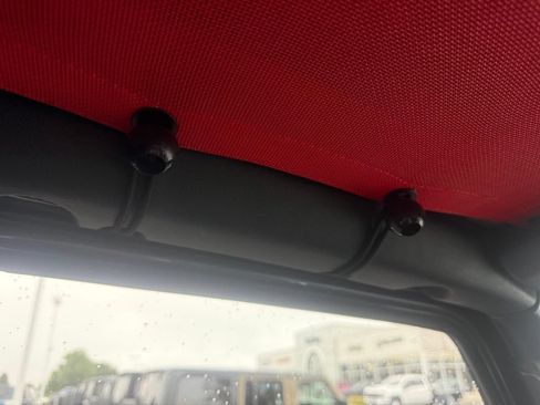 Used 2020 Jeep Gladiator Rubicon AWD/4WD image 36