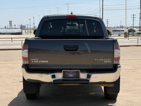Used 2012 Toyota Tacoma PreRunner w/ SR5 Pkg RWD image 5