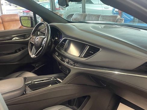 Used 2023 Buick Enclave Essence AWD/4WD image 24