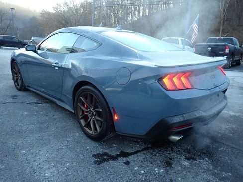 Used 2025 Ford Mustang GT Premium image 5