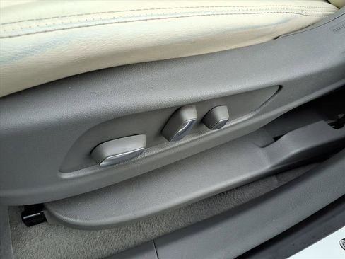 Certified 2022 Cadillac XT5 Premium Luxury image 22