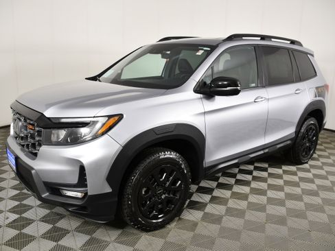 Used 2022 Honda Passport TrailSport image 10