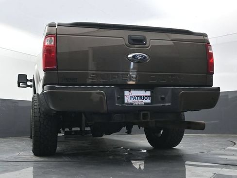 Used 2015 Ford F250 Lariat w/ Lariat Interior Package AWD/4WD image 45