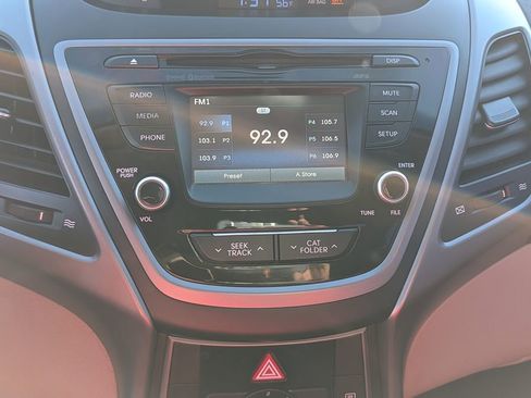 Used 2014 Hyundai Elantra SE w/ Option Group 02 image 17