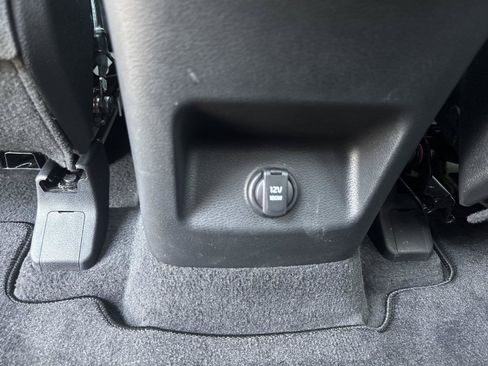 Used 2025 Kia Telluride S FWD image 34