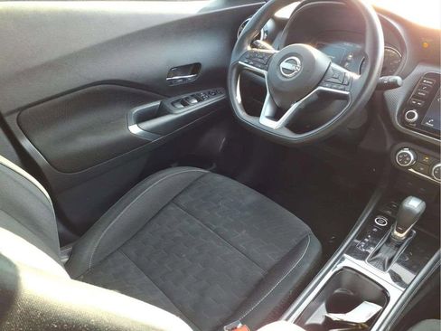 Used 2024 Nissan Kicks SV w/ Exterior Package FWD image 10